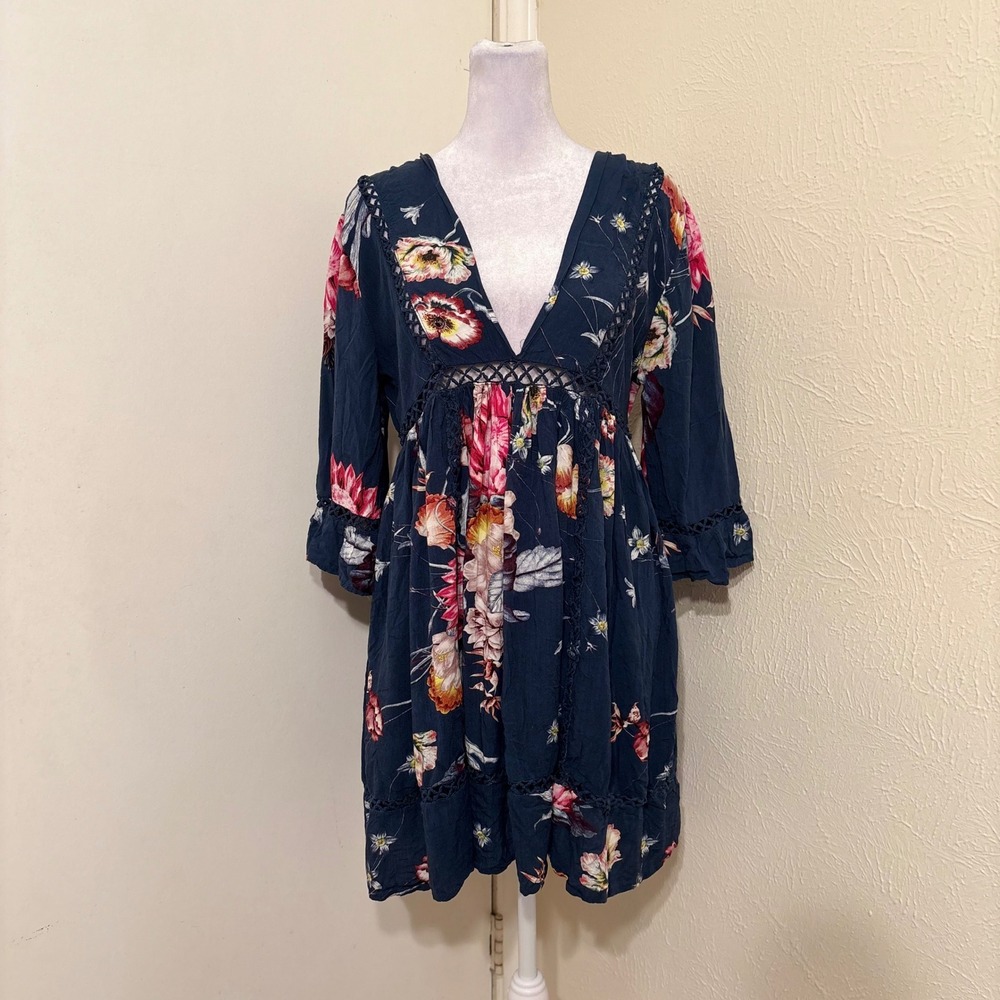 Jaase Handshaped in the Shed Blue Floral Crochet Lace Trim Boho Mini Dress Sz M